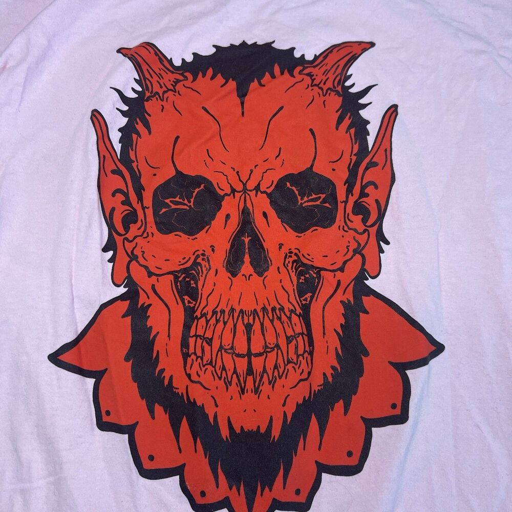 VTG Y2K Devil Skull Graphic Tee Shirt Size XL Pink Nu Metal Grunge